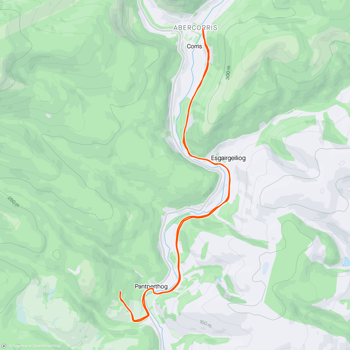 Mappa dell'attività O/back to Corris - how is the same route 6.1k out and 5.5k back?