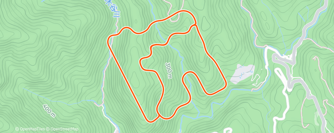 Map of the activity, En klokken, klokken, en bellen; Noem ze maar op; Klokken en bellen, alles onder sneeuw; Alles in de sneeuw, bakken vol met sneeuw; Eindelijk weer eens sneeuw, begrepen?