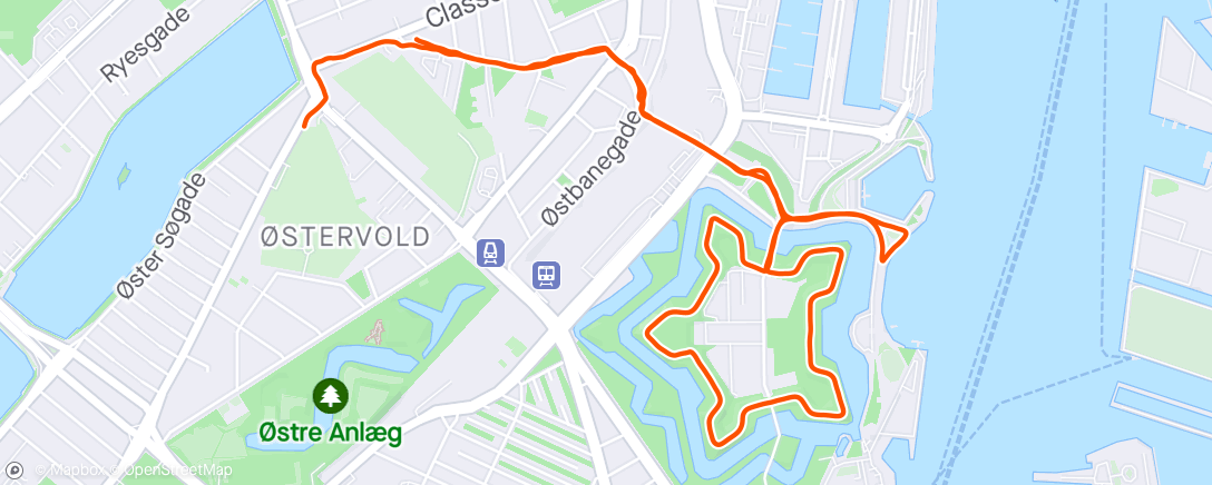 Map of the activity, sunday plod in copenhagen, saw some cool things and ran along the Kastellet walls.