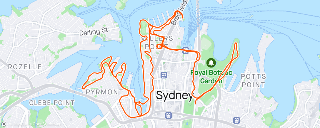 Mapa da atividade, Sydney  Half Marathon - Garmin Vivoactive 3 struggled to keep up , time to retire the watch