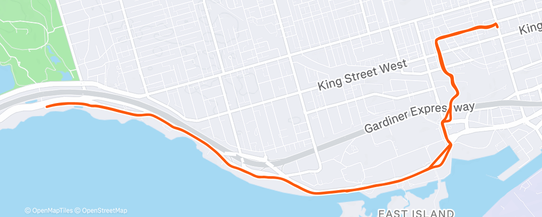 Map of the activity, Bad: strained my right Achilles / lower calf, no running for awhile ☠️
Good: now I can be warm inside instead of running in negative degrees 😃

15mins tempo @ 3:42 mins/km pace, 6x1mins fast @  ~3:14 pace