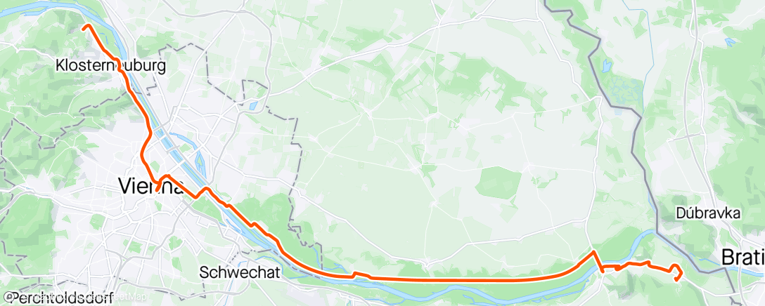 Map of the activity, Little tottle into + around Vienna then a long afternoon travelling in a straight line along flood defenses