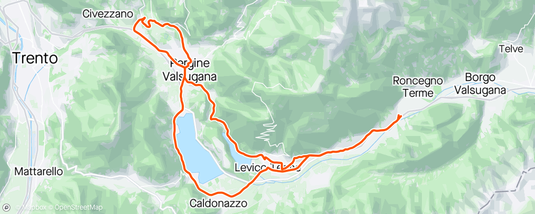 アクティビティ「Giro dei 3Laghi con vento e Nuvoloso」の地図