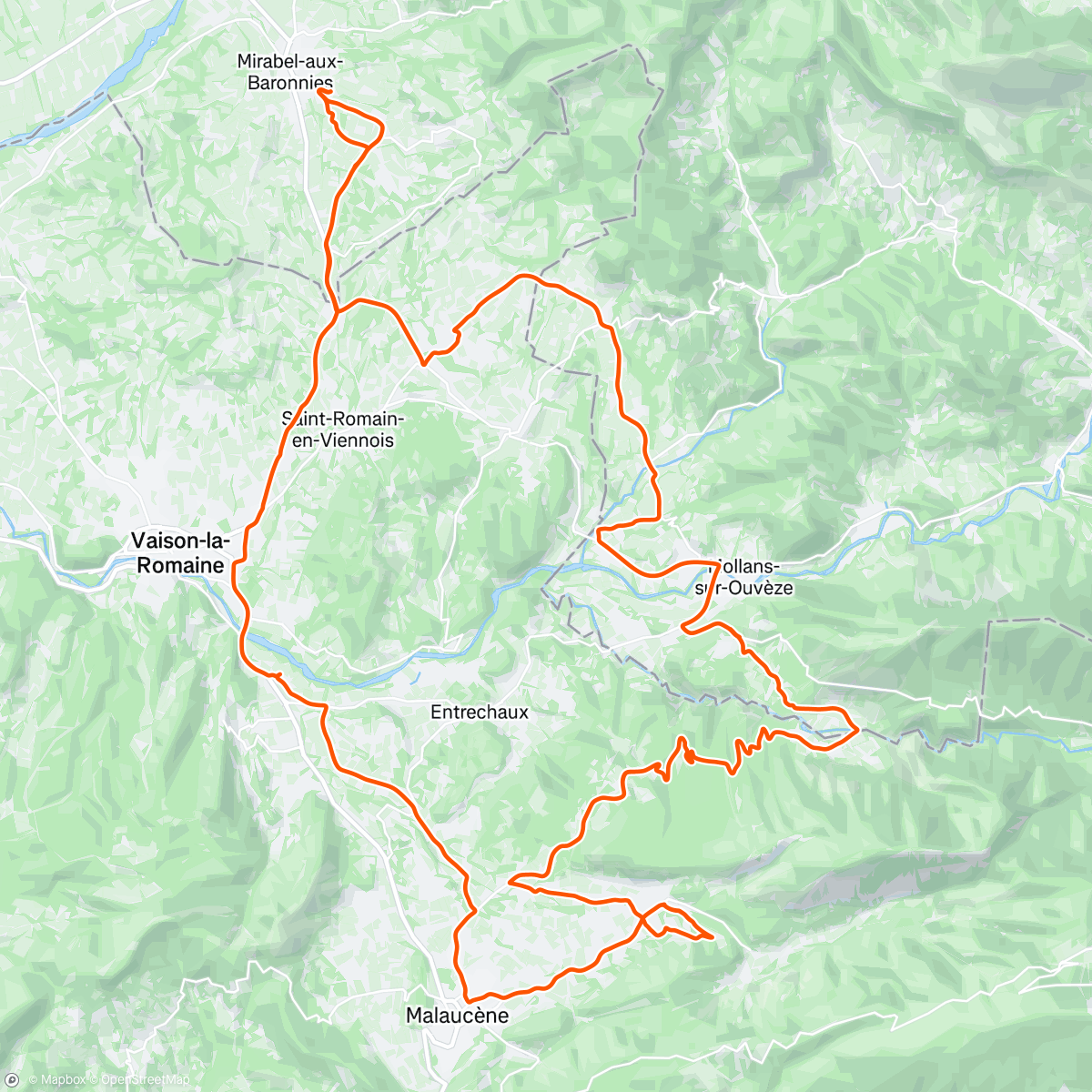 「Combes de Toulourenc et Beaumont de Ventoux: plein soleil,  11°, et pas du vent☀️」活動的地圖