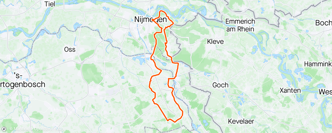 Map of the activity, Soloritje via Nijmegen en Ooijpolder.
En wa denkte: Weer in een bui terecht gekomen met zelfs fijne hagel👁