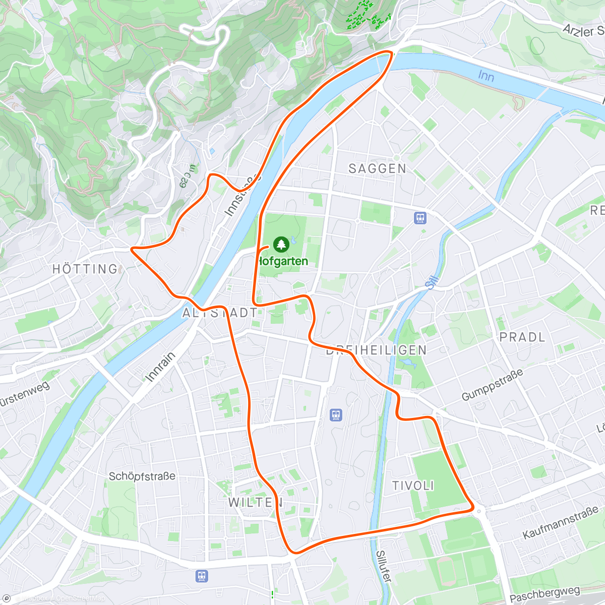 Mappa dell'attività Zwift - Group Ride: 3R PedalPlay EVOLVE Interval Ride [~2.9-3.2 w/kg avg] (C) on Innsbruckring in Innsbruck
