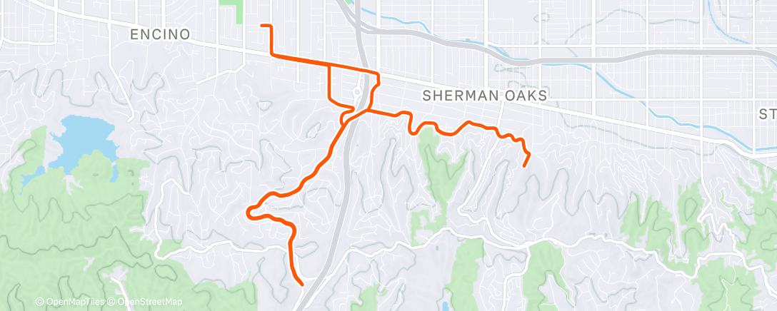 Mappa dell'attività Close to home, in the light rain. saw no other cyclists.