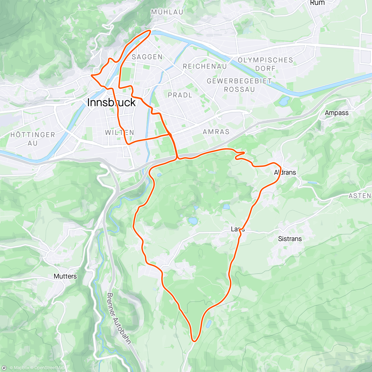 Map of the activity, Yellow lead - Zwift - Group Ride: 3R PedalPlay EVOLVE Interval Ride [~2.9-3.2 w/kg avg] (C) on Innsbruck KOM After Party in Innsbruck