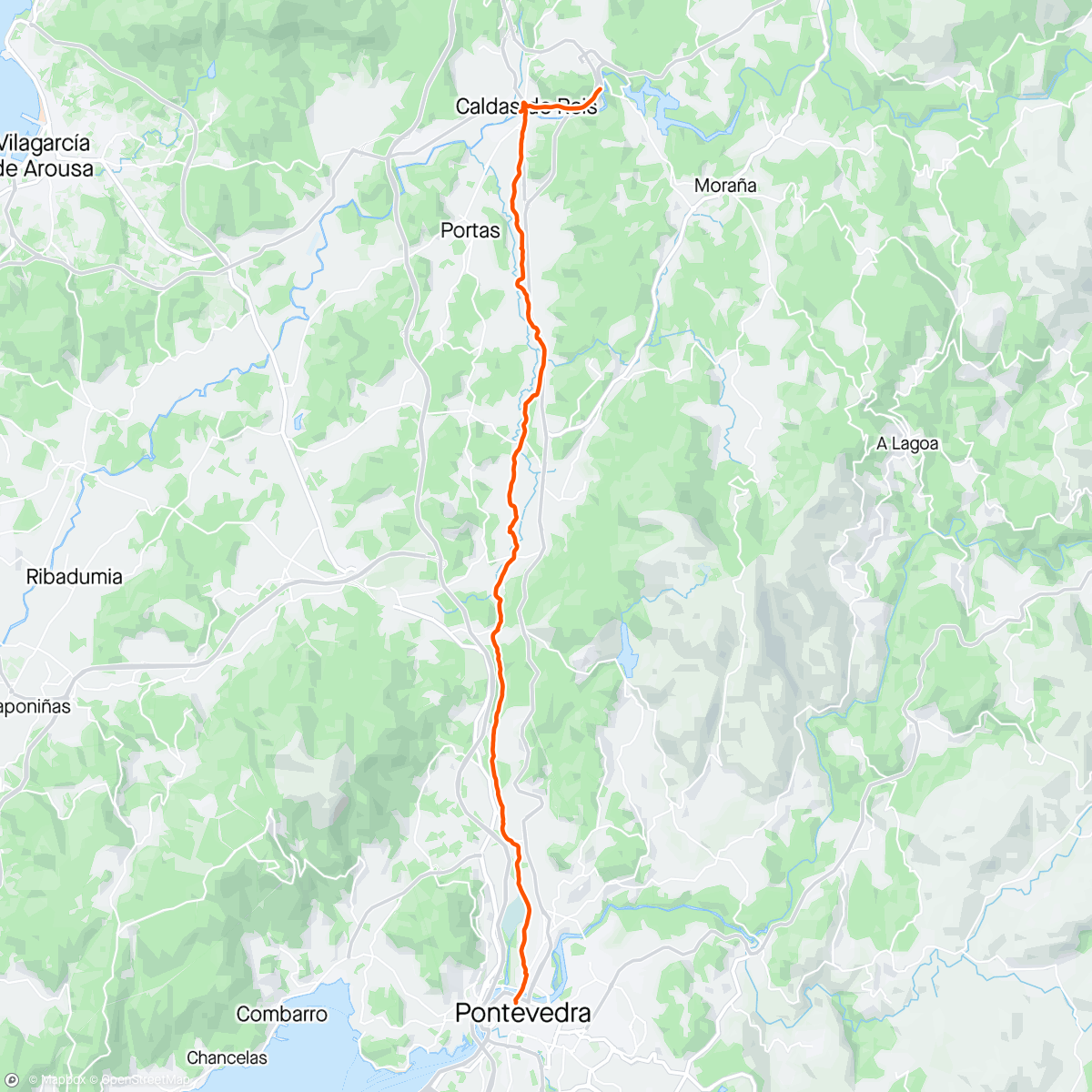 Mapa de la actividad (Pontevedra to Caldas de Reis. Lost my bright orange poncho which was disappointing in the last two soggy miles. Walked on my own today which actually was quite lovely. Arrived tired and wet to a beautiful castle hotel surrounded by rushing river.)
