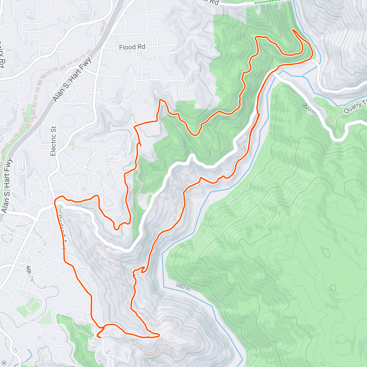 Map of the activity, getting really good at refreshing live trail with one hand while running