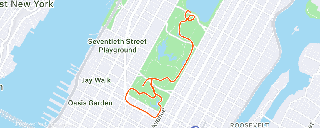 Map of the activity, Zwift -  New York
Löpbandet emtunga 
Löp coachen 4, 8 km 
5st 3 min intervall