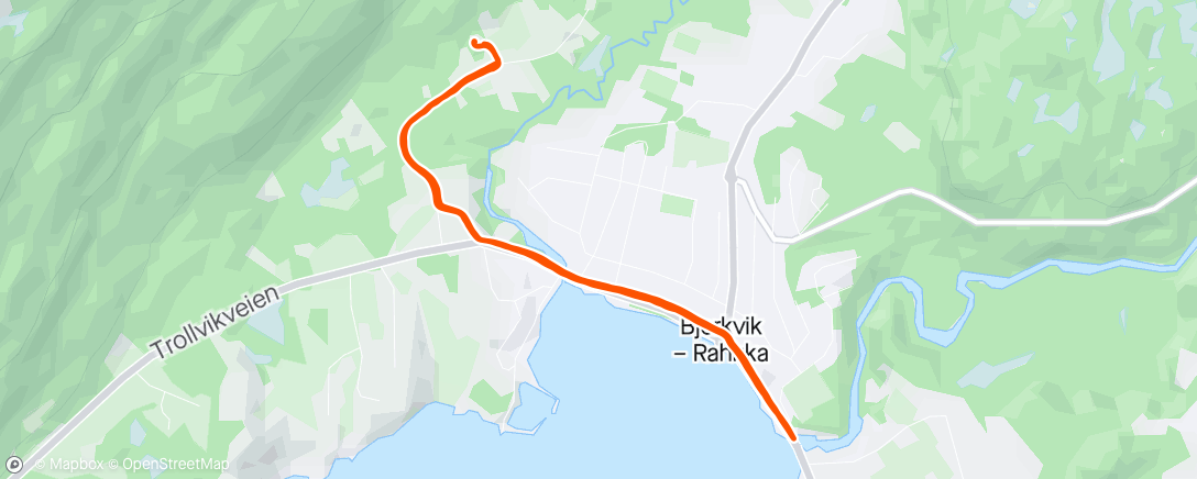「5 km som ble 5 sek/km raskere enn planlagt maratonfart.」活動的地圖