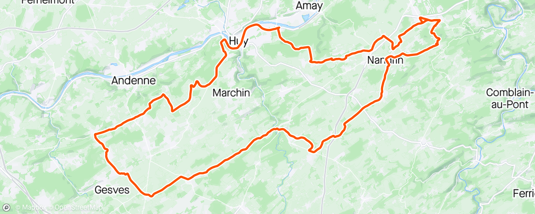 Map of the activity, Dernier 30km en solo...
Avec un gros segment gravel (en montée en plus)... comme c'est Paris Roubais aujourd'hui, tant pis, on y va même en road bike...

C'est passé 😇