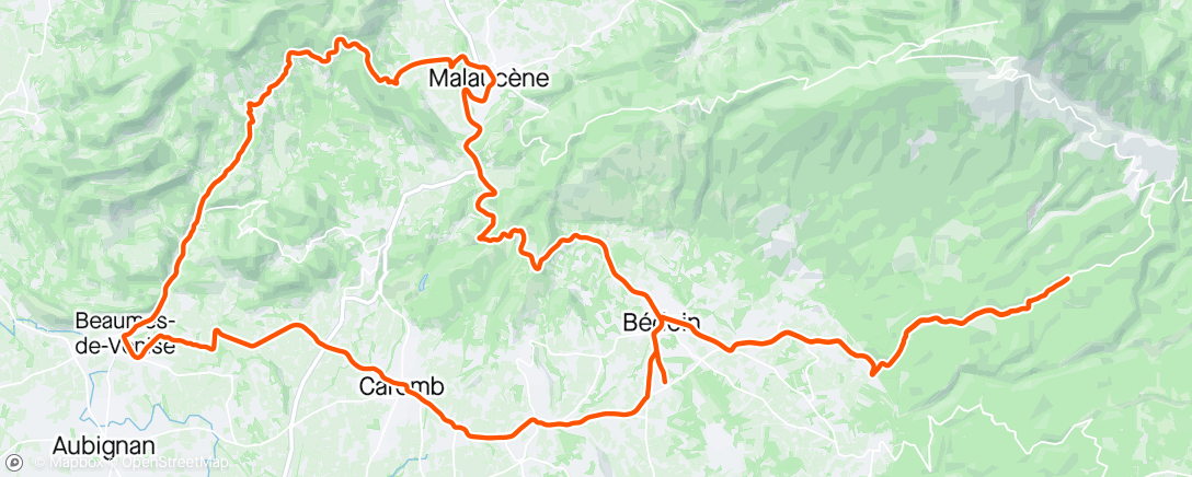 アクティビティ「Découverte 🚲🚲 et tentative de montée du Ventoux avortée par 2 genoux récalcitrants 🖕😫」の地図