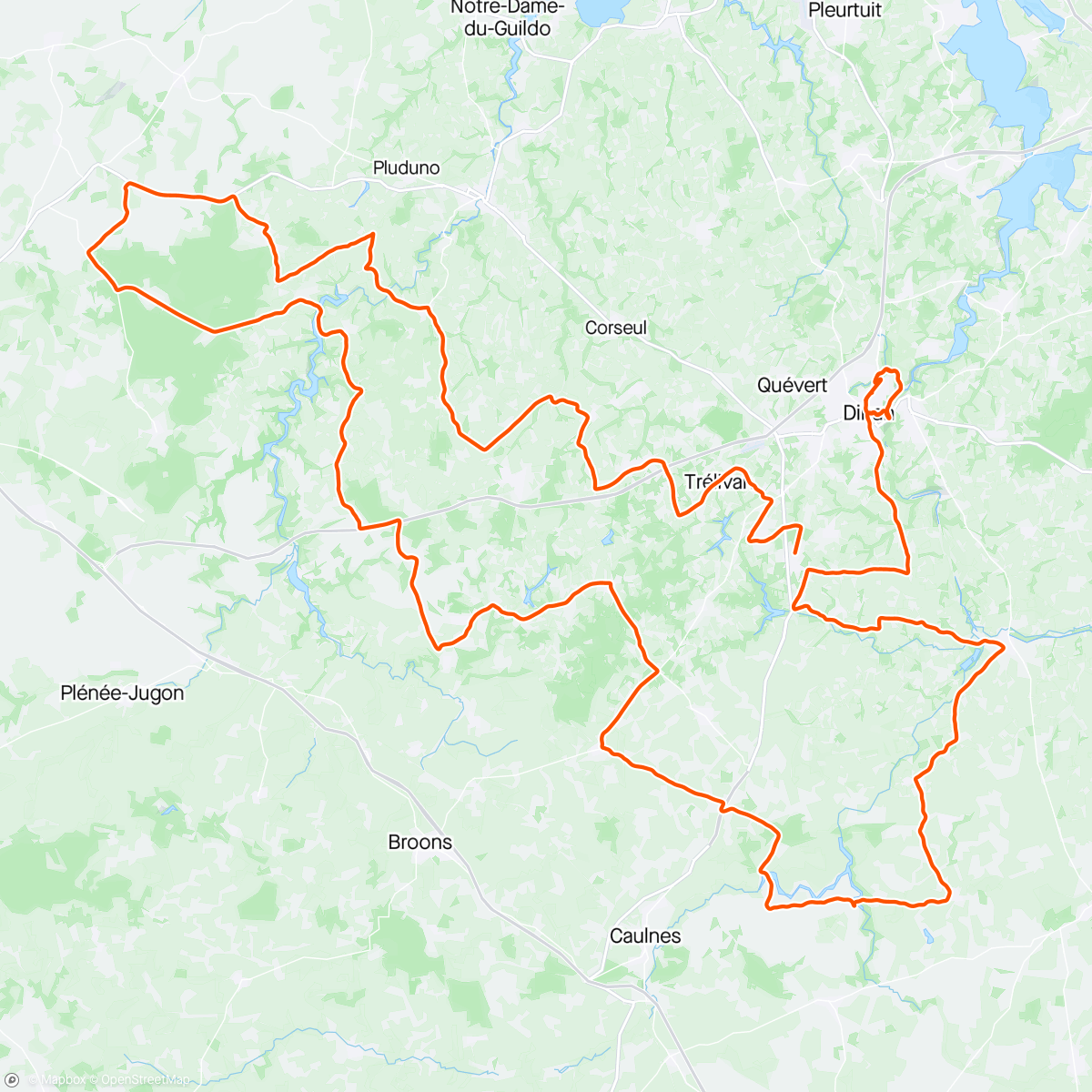 Map of the activity, 7th stage (last one) Tour de Bretagne. 20km and break go.  70km finally nice and easy cycling. 30km chaos and fighting before final laps and Then full with hard pave climb