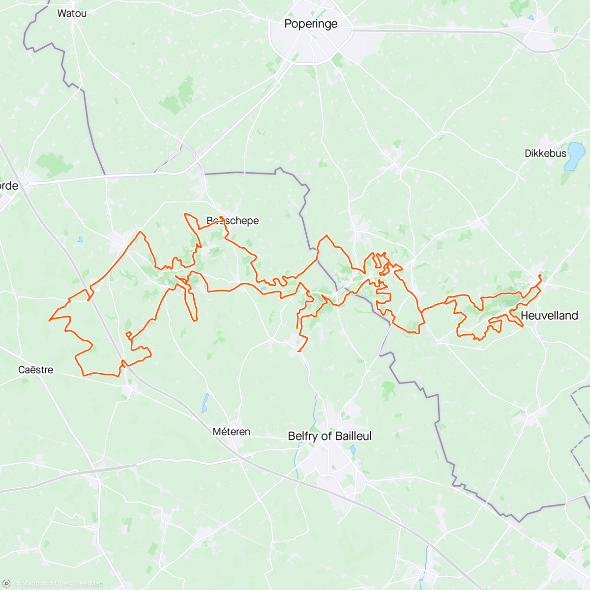 Mapa de la actividad (Nord Trail Mont des Flandres. Achterin gestart en met volle teugen genoten van mijn "tweede thuis". Nooit echt in het rood en verstandig opgebouwd. Op het einde nog wel een lange sprint: net binnen de top 100 én tweede bij de Master4. Dikke dankjewel aan )